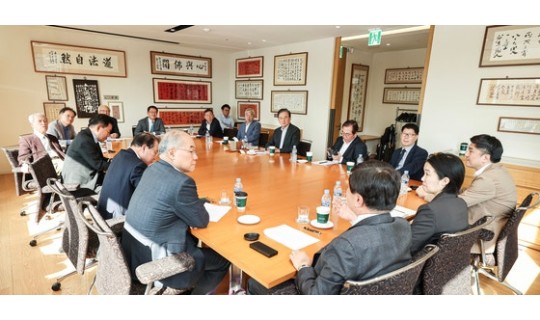 <div><a href='http://koreapeace.foundation/bbs/board.php?bo_table=sub02_05&wr_id=41' class='btn btn-skin btn-slide'>[한일비전포럼38] “한·일, ‘마스가’ 공동 전선 통해 관세 …</a></div><br/><br/>2025-10-27