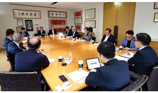 <div><a href='https://www.koreapeace.foundation/bbs/board.php?bo_table=sub02_06&wr_id=29' class='btn btn-skin btn-slide'>[한중비전포럼25] “자강과 연대로 한·미 동맹 유지하며 대중 …</a></div><br/><br/>2026-05-21